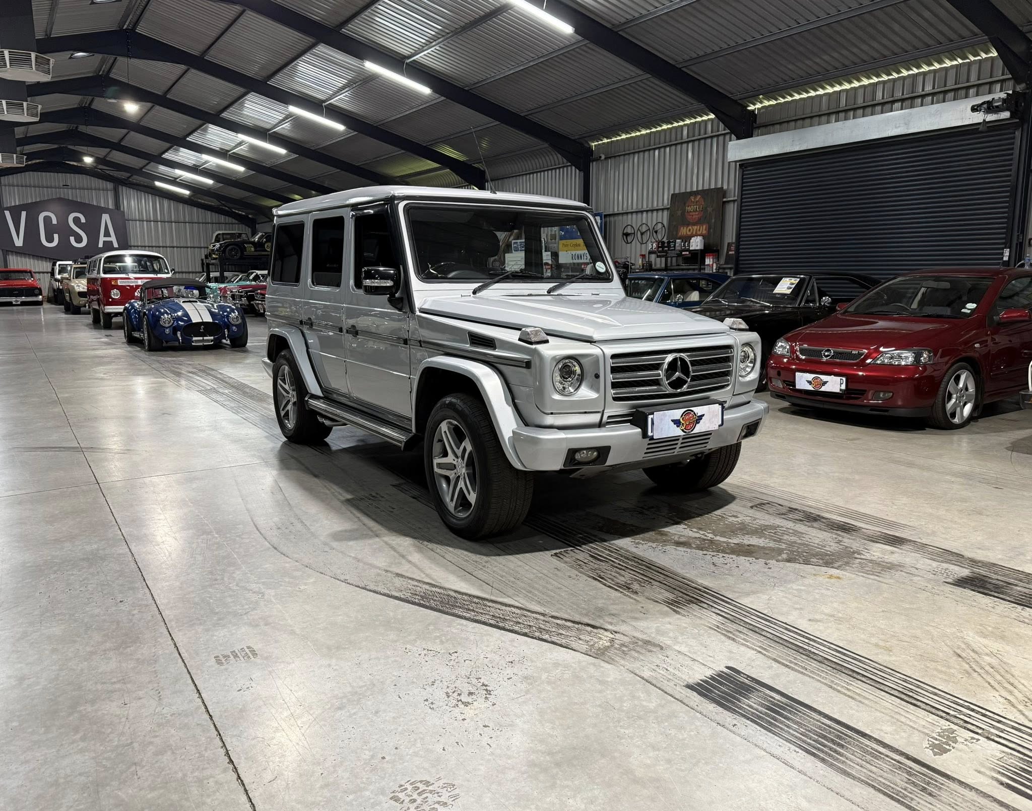 Mercedes G-Class side view