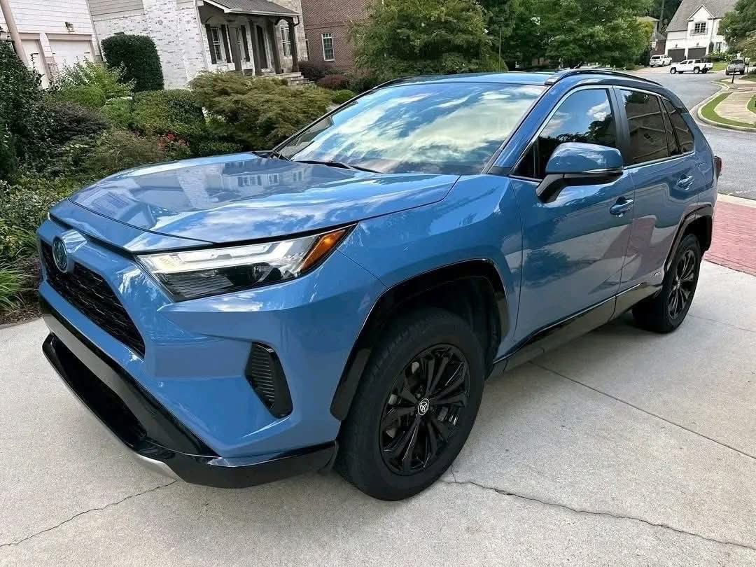 Toyota RAV4 interior